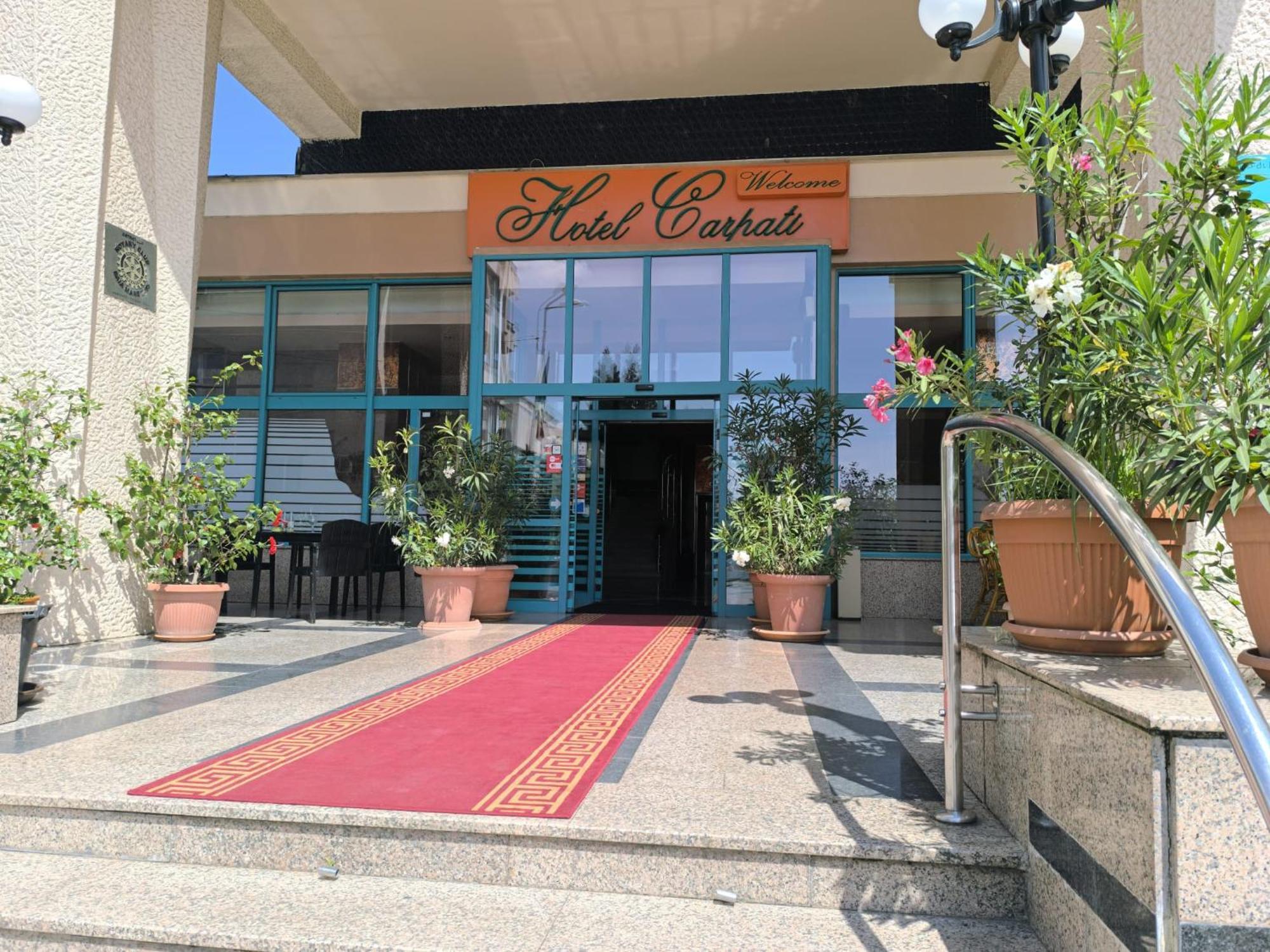 Hotel Carpati Baia Mare Exterior foto